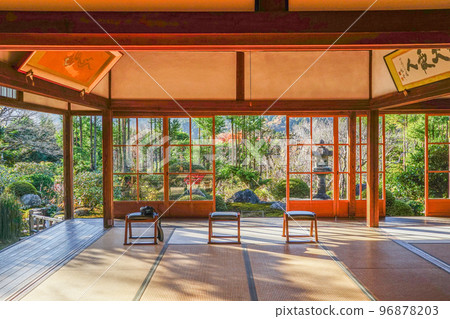 深秋的魚山大原寺、實光院接待大廳 深秋的魚山大原寺、實光院接待大廳 96878203