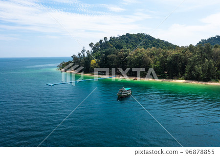 Aerial view of Koh Kradan island in Trang, Thailand Aerial view of Koh Kradan island in Trang, Thailand 96878855
