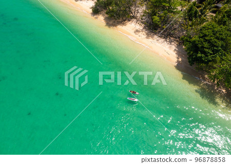 Aerial view of Koh Kradan island in Trang, Thailand Aerial view of Koh Kradan island in Trang, Thailand 96878858