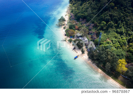Aerial view of Koh Kradan island in Trang, Thailand Aerial view of Koh Kradan island in Trang, Thailand 96878867