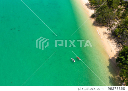 Aerial view of Koh Kradan island in Trang, Thailand Aerial view of Koh Kradan island in Trang, Thailand 96878868