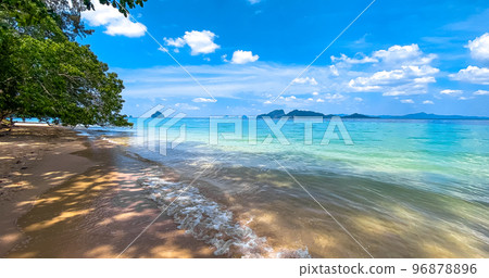 Beach view and long tail boat in Koh Kradan island in Trang, Thailand Beach view and long tail boat in Koh Kradan island in Trang, Thailand 96878896