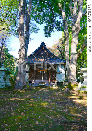 Fuse no Maruyama Engishikinaisha, 冰見市 Fuse Shrine Fuse no Maruyama Engishikinaisha, 冰見市 Fuse Shrine 96878928