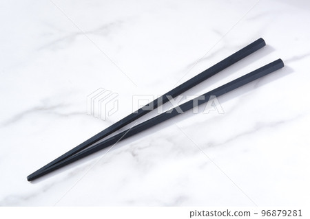 黑色筷子 96879281