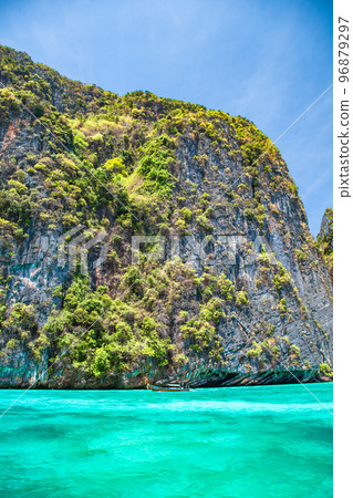 Phi Phi Leh Lagoon by boat in Koh Phi Phi Leh island, Krabi, Thailand Phi Phi Leh Lagoon by boat in Koh Phi Phi Leh island, Krabi, Thailand 96879297