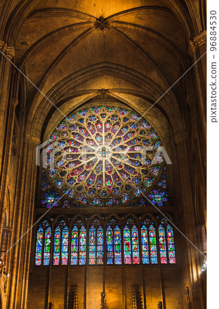 Rose window of Notre Dame Cathedral in Paris *Photographed before the large-scale fire 96884530