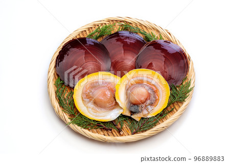 Opened raw mussel 96889883