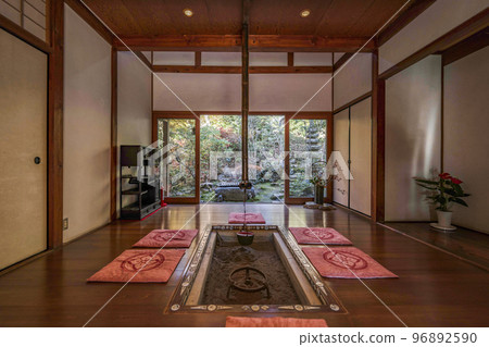 深秋的京都大原寶泉院 深秋的京都大原寶泉院 96892590