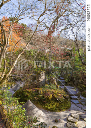 Hosen-in "Horakuen" in Ohara, Kyoto in late autumn 96892725