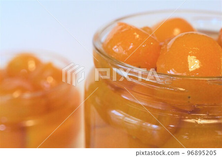 Sweet and sour and faint bitterness is attractive "Kumquat Kanroni" 96895205