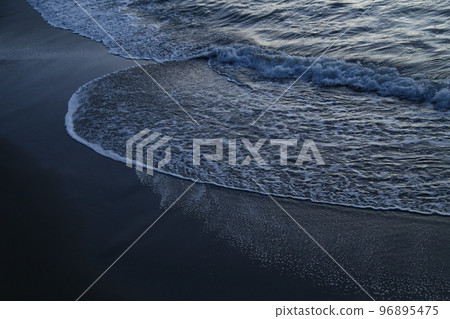 Various waves of Dogashima Various waves of Dogashima 96895475