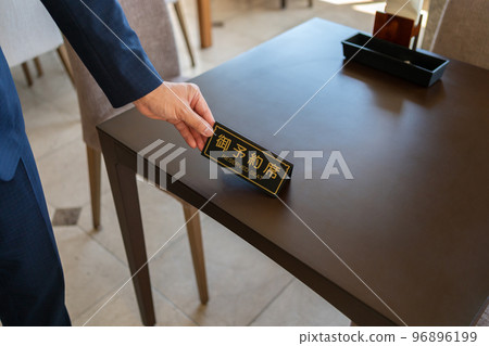 Reserved seats at restaurants 96896199