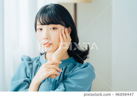 Beauty image of young women Beauty image of young women 96898447