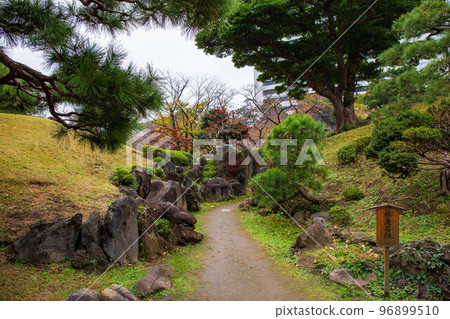 秋天的東京舊芝離宮紅葉庭園 秋天的東京舊芝離宮紅葉庭園 96899510