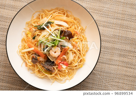Grilled rice noodle Grilled rice noodle 96899534