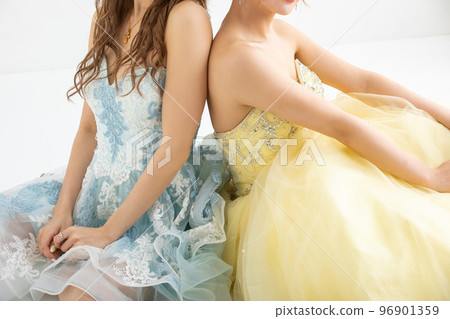 Woman in a mini dress mini dress Woman in a mini dress mini dress 96901359
