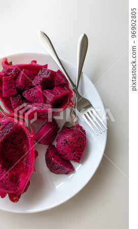 cut dragon fruit (red) cut dragon fruit (red) 96902805