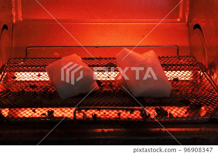 烤年糕很容易用烤箱烤麵包機做 烤年糕很容易用烤箱烤麵包機做 96908347