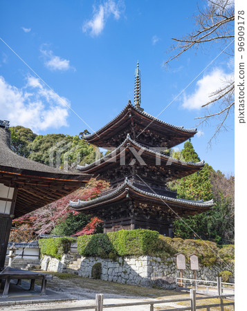 三井寺天台寺三層塔 三井寺天台寺三層塔 96909178
