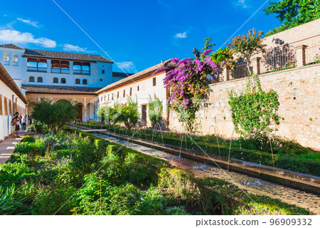 Spain Generalife garden 96909332