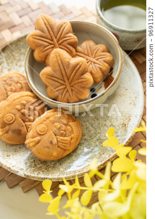 Japanese autumn sweets manju food ingredients 96911327