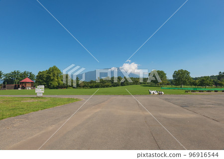 Iwate Koiwai Farm Makiba Garden Square and Mt. Iwaki Iwate Koiwai Farm Makiba Garden Square and Mt. Iwaki 96916544