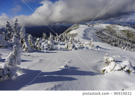 Aizu Komagatake 96919832