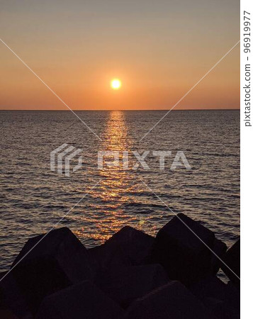 Setting sun Setting sun 96919977