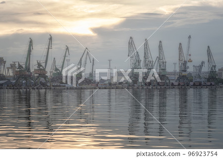 In the evening In the evening 96923754