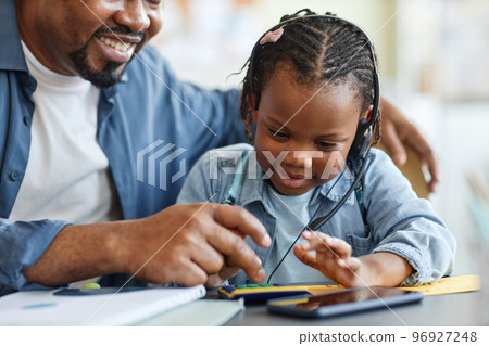Caring of father and child learning to count together Caring of father and child learning to count together 96927248