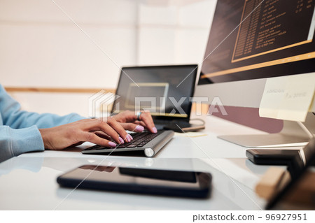 Engineer Debugging Software 96927951