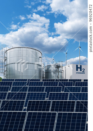 Getting green hydrogen Getting green hydrogen 96928472