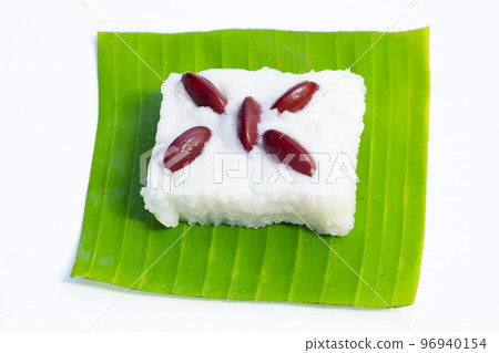 Sweet sticky rice with red beans 96940154