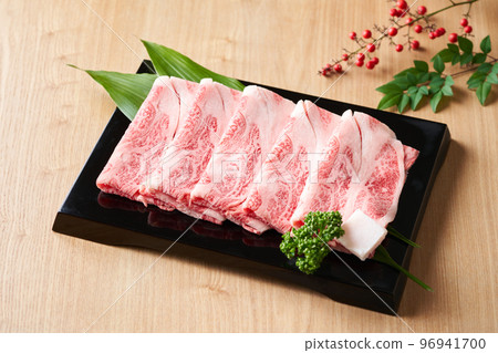 Domestic Wagyu beef loin slices Domestic Wagyu beef loin slices 96941700