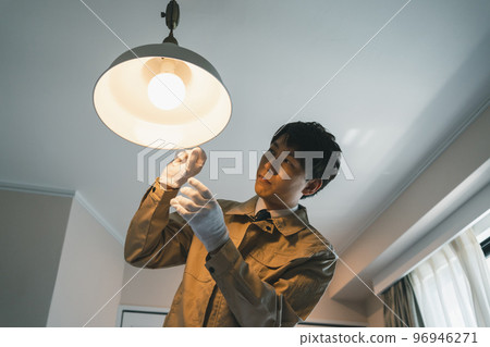 check, checkup, electricity 96946271