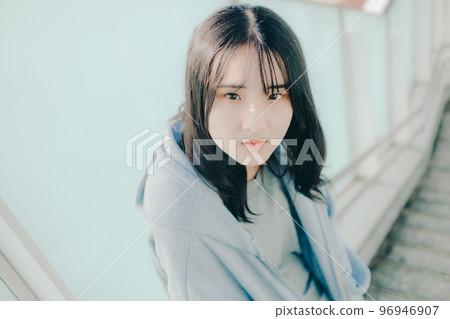 女高中生在都市相會的照片 女高中生在都市相會的照片 96946907