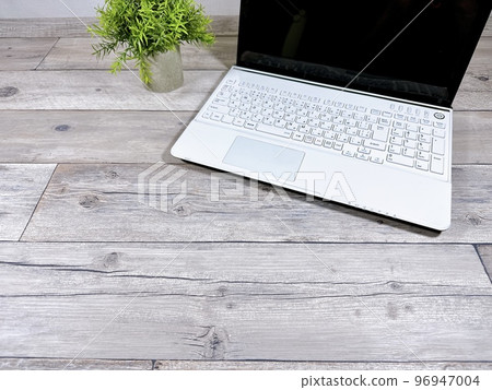 Laptop copy space 96947004