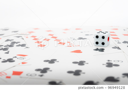 playing cards and dice playing cards and dice 96949128