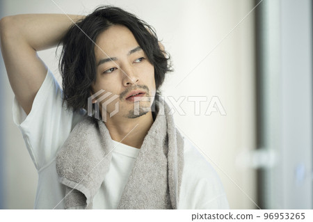 30歲出頭的男士美女形象寫真 30歲出頭的男士美女形象寫真 96953265