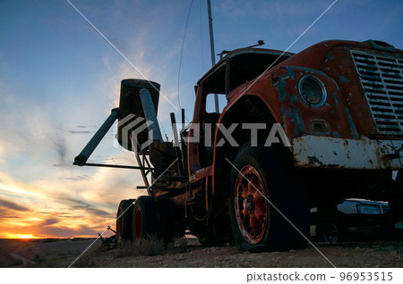 Abandoned trucks for opal mining 96953515
