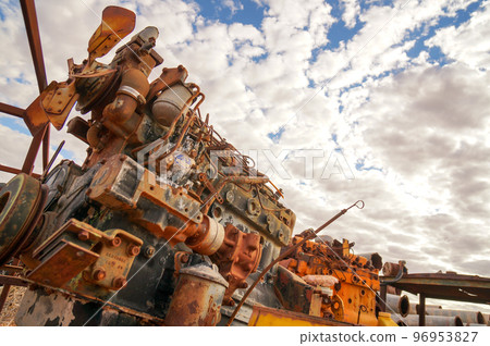 Naked Engine for Worn Mining Naked Engine for Worn Mining 96953827
