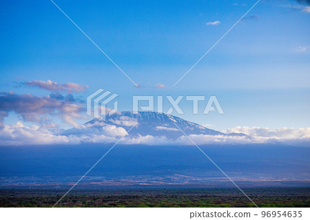 Mount Kilimanjaro Dormant Volcano In United Republic Of Tanzania kibo Mawenzi Shira Highest Peaks 96954635