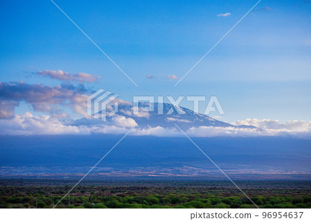 Mount Kilimanjaro Dormant Volcano In United Republic Of Tanzania kibo Mawenzi Shira Highest Peaks 96954637