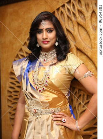 fashion model lady set of jewelry fashion model lady set of jewelry 96954883