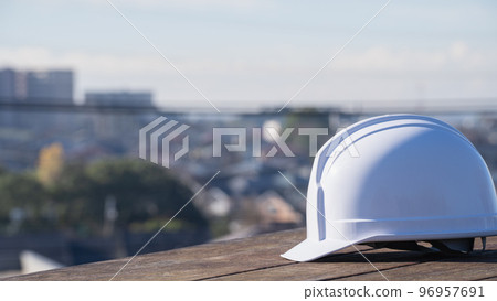 頭盔和城市景觀 | 建築業/製造業形象 頭盔和城市景觀 | 建築業/製造業形象 96957691