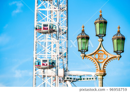 Close Up view of the London eye in London. One of the largest ferris wheels in the world. 96958759