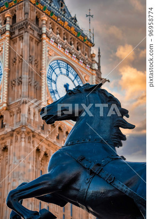 Close up view of the Big Ben clock tower and horse statue monument in the foreground. Amazing details after renovation of the Big Ben. 96958774