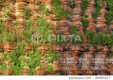Old Bricks wall Ayutthaya background Old Bricks wall Ayutthaya background 96964827