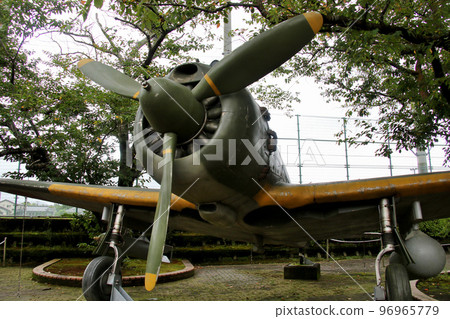 Former Army fighter Type 1 fighter Hayabusa III A model for photography, displayed on the grounds of the Chiran Peace Memorial Hall Former Army fighter Type 1 fighter Hayabusa III A model for photography, displayed on the grounds of the Chiran Peace Memorial Hall 96965779