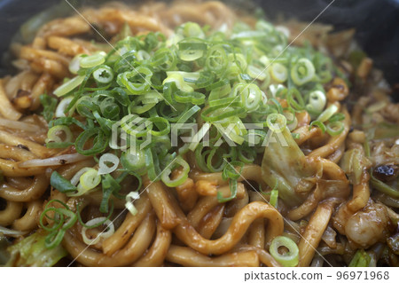 Horumon Yaki Udon with Plenty of Green Onions Horumon Yaki Udon with Plenty of Green Onions 96971968
